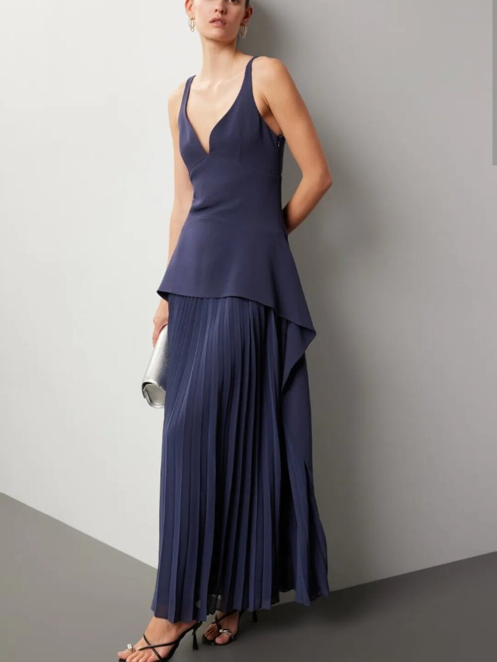 SIMKHAI Sequoia Sleeveless V Neck Midi Dress Size 0 MSRP $895